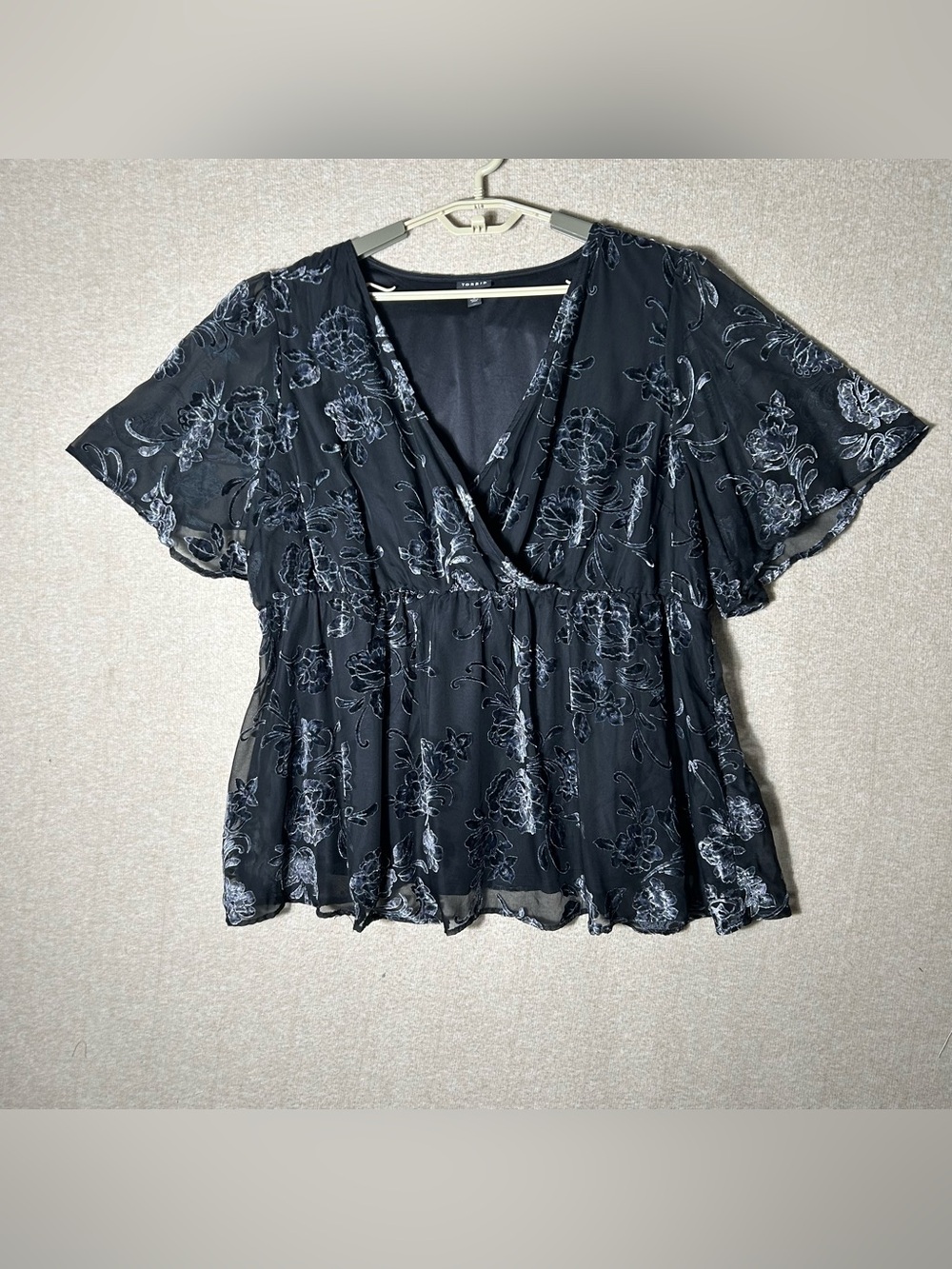 Torrid Velvet Burnout Blouse Womens 3X Black Peplum Goth‎ Dark Romantic Empire